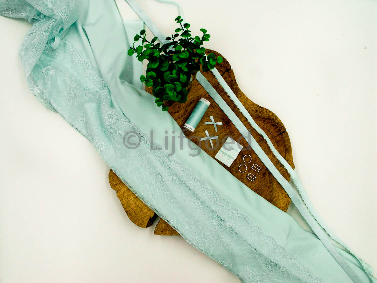 Lingeriepakket mint groen, 12 mm schouderband